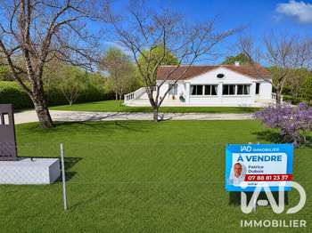 Vente maison 5 pièces Mirambeau 17