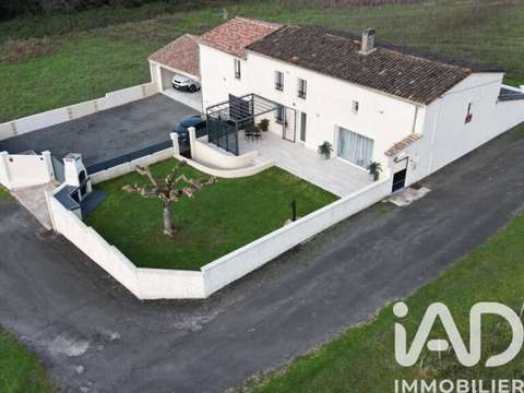 Vente maison 8 pièces Mombrier 33