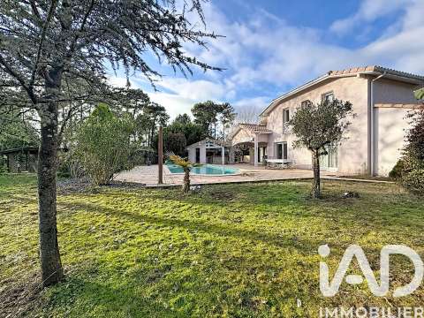 Vente maison 9 pièces Mont-de-Marsan 40