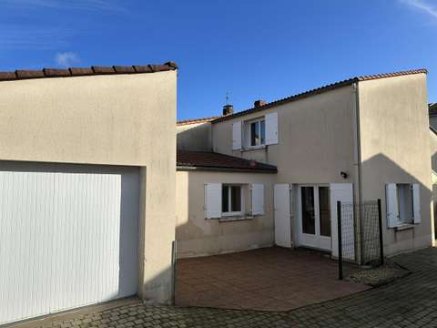 Vente maison 5 pièces Montaigu 85