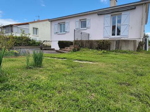 Vente maison 5 pièces Montaigu 85