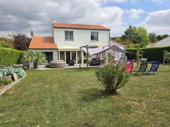 Vente maison 7 pièces Montaigu 85