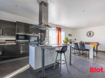 Vente maison 9 pièces
