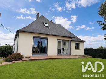 Maison 7 pièces 146 m² · à Montauban-de-Bretagne · 146 m² · 331 200 €