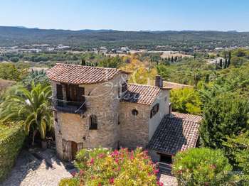 Vente maison 5 pièces Montauroux 83