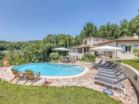 Vente maison 9 pièces Montauroux 83