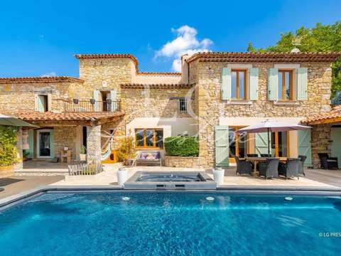 Vente maison 6 pièces Montauroux 83