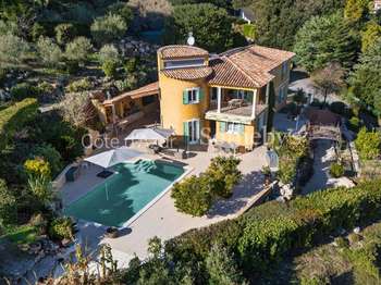Vente maison 6 pièces Montauroux 83