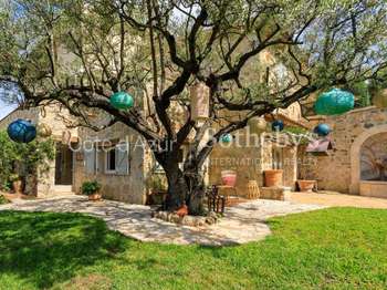 Vente maison 8 pièces Montauroux 83
