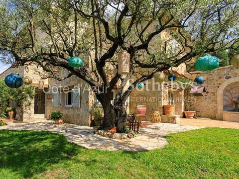 Vente maison 8 pièces Montauroux 83