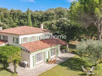 Vente maison 6 pièces Montauroux 83