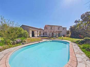 Vente maison 8 pièces Montauroux 83