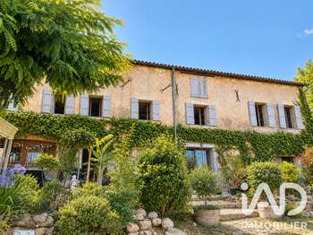 Vente maison 15 pièces Montauroux 83