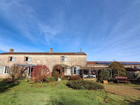 Vente maison 7 pièces Montbert 44