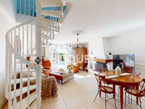 Vente maison 8 pièces