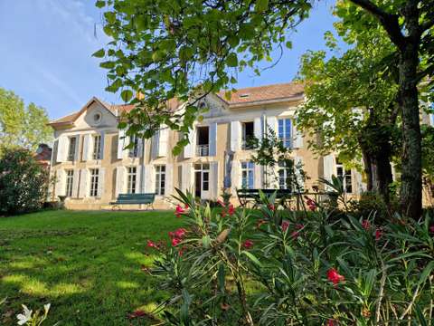 Vente maison 14 pièces Montbron 16