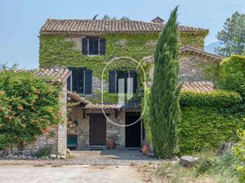 Vente maison 10 pièces Montbrun-les-Bains 26