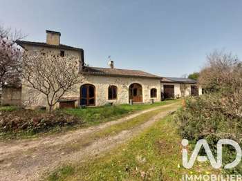 Vente maison 9 pièces Montcaret 24