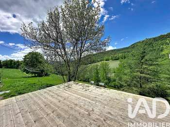 Vente maison 11 pièces Montclar 04