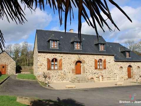 Vente maison 9 pièces Montenay 53