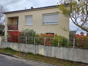 Vente maison 5 pièces Montendre 17