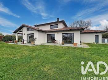 Vente maison 8 pièces Montesquieu-Volvestre 31
