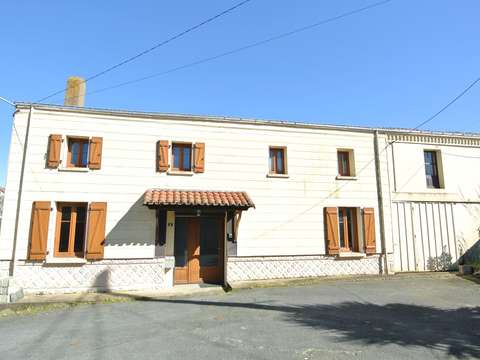 Vente maison 6 pièces Montfaucon-Montigné 49