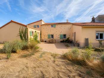 Vente maison 8 pièces Montfaucon-Montigné 49