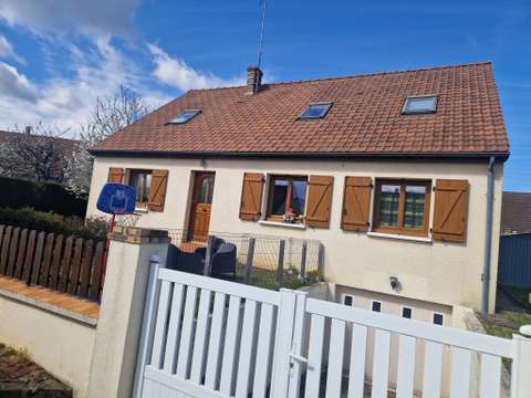 Vente maison 5 pièces Montfort-le-Gesnois 72