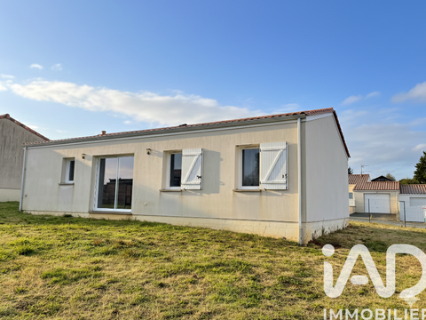 Vente maison 4 pièces Montguyon 17