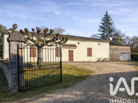 Vente maison 5 pièces Montguyon 17