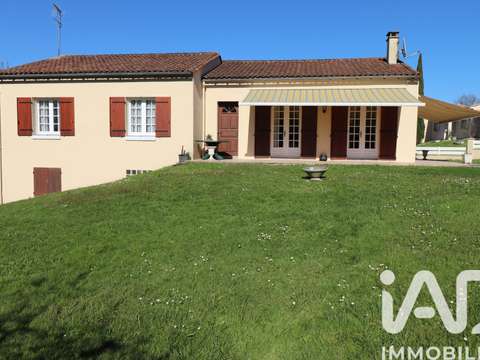 Vente maison 5 pièces Montguyon 17