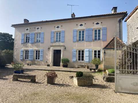 Vente maison 7 pièces Montignac-Charente 16