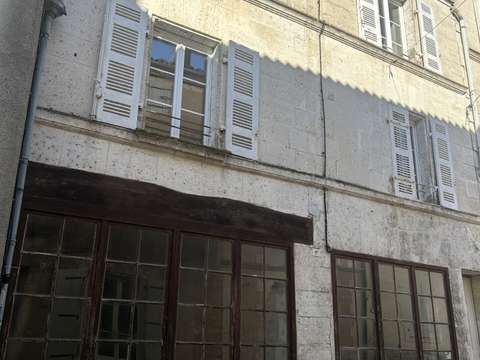 Vente maison 4 pièces Montmoreau-Saint-Cybard 16