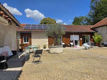 Vente maison 8 pièces Montrem 24