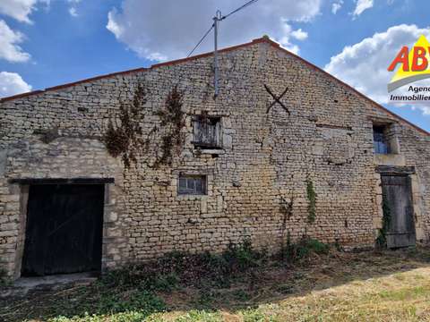 Vente maison 5 pièces Montreuil 85