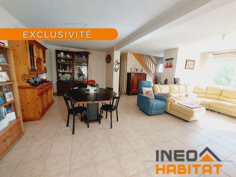 Vente maison 8 pièces Montreuil-le-Gast 35