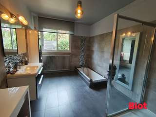 Vente maison 12 pièces
