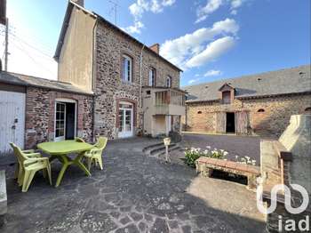 Vente Maison 4 chambresMontsûrs-Saint-Céneré