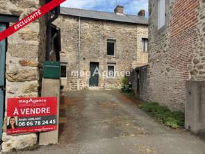 Vente Maison 2 chambresMontsûrs-Saint-Céneré