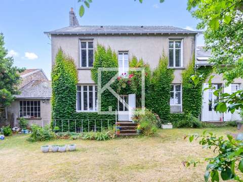 Vente maison 10 pièces Mortagne-sur-Sèvre 85