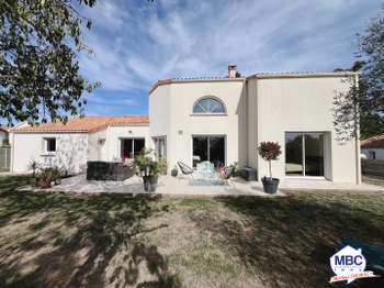 Vente maison 6 pièces Mortagne-sur-Sèvre 85