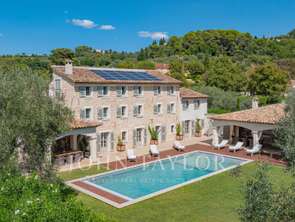 Vente Maison 7 chambresMouans-Sartoux