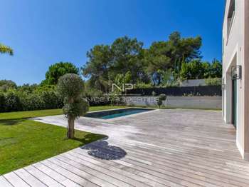 Vente maison 8 pièces Mouans-Sartoux 06