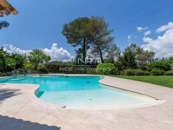 Vente maison 13 pièces Mouans-Sartoux 06