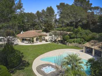 Vente maison 10 pièces Mouans-Sartoux 06