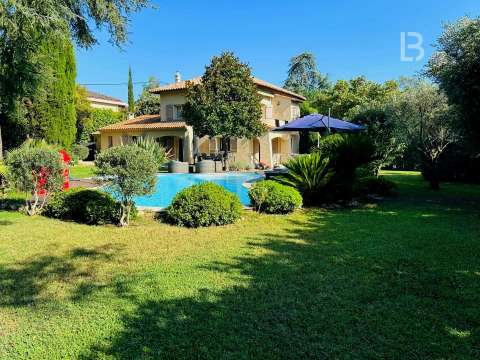 Vente maison 6 pièces Mougins 06