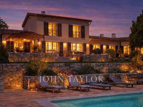 Vente maison 7 pièces Mougins 06