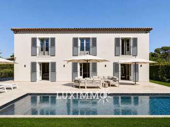 Maison 8 pièces 228 m² · à Mougins · 228 m² · 2 750 000 €