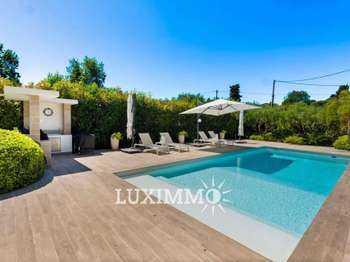Maison 8 pièces 235 m² · à Mougins · 235 m² · 1 990 000 €